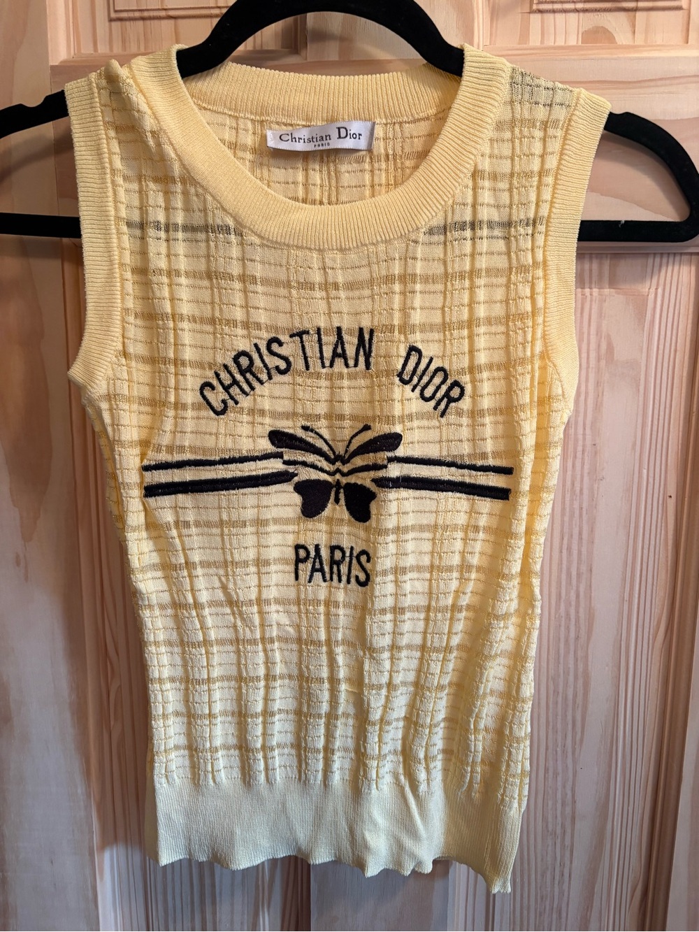 Fashion Yellow Knit Logo Tank with Black Signature Motif - Picture 2 of 6